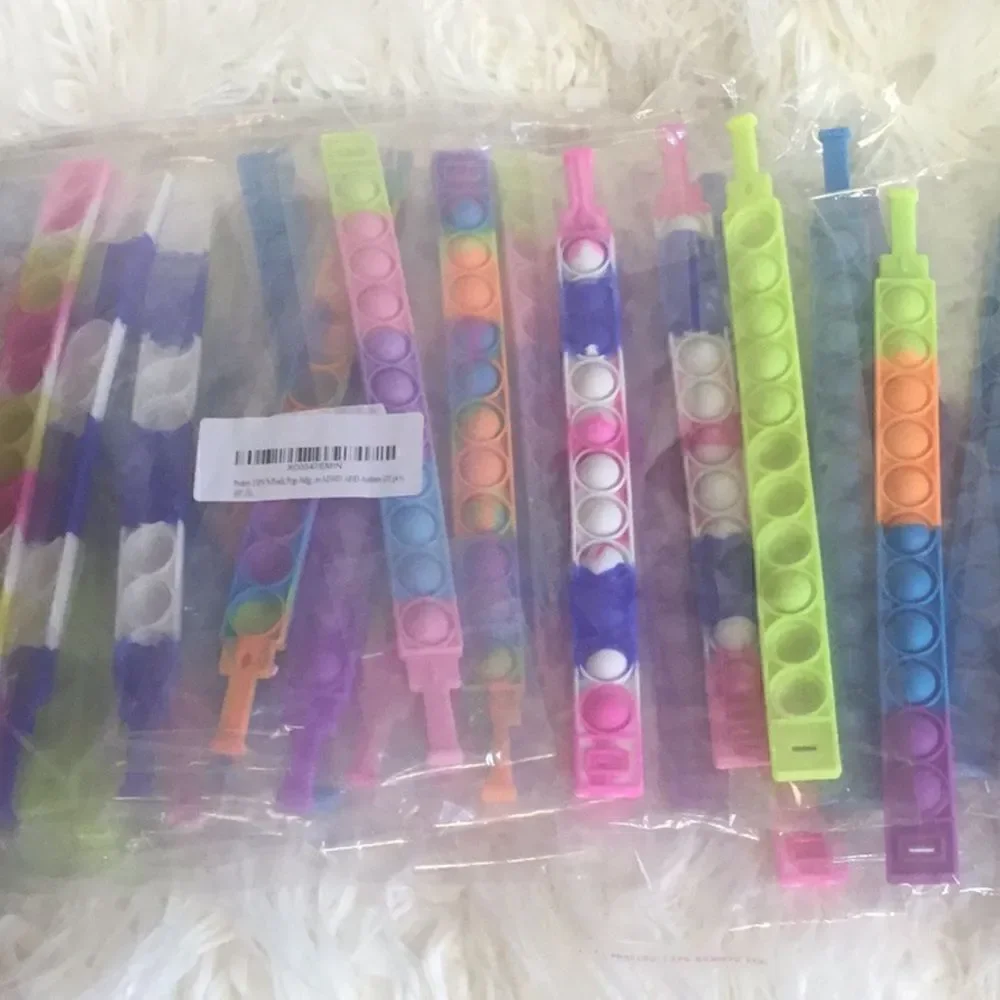 NEW STOCK 38 pieces of popping bracelets